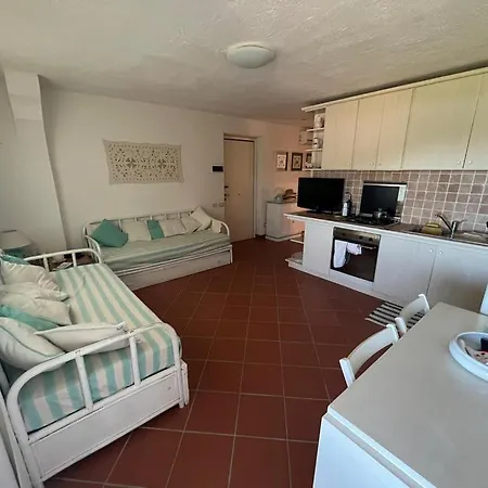 Smeralda Apartment *