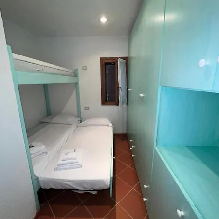 Smeralda Apartment *